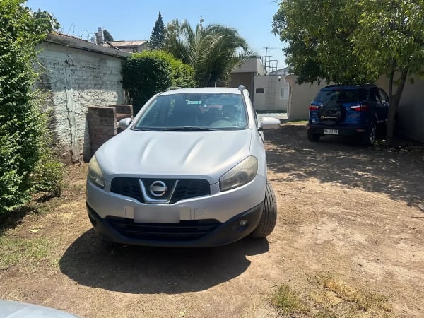 NISSAN QASHQAI 2.0 Ee Mt 4x2 año 2013 NISSAN QASHQAI 2.0 Ee Mt 4x2 año 2013