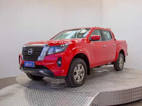 Nissan Navara Xe 4x2 2.3 Mt año 2024 Nissan Navara Xe 4x2 2.3 Mt año 2024
