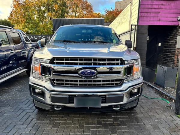FORD F-150 5.0 Xlt Cc At 4x4 año 2021 FORD F-150 5.0 Xlt Cc At 4x4 año 2021