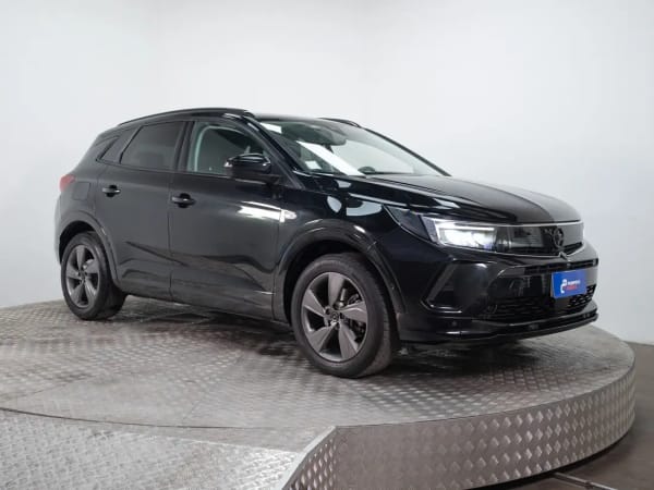 Opel Grandland 1.2t Gs Line Mt año 2024 Opel Grandland 1.2t Gs Line Mt año 2024