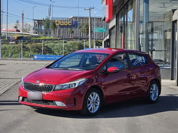 Kia Cerato 5 5 Ex Mt 1.6 año 2019 Kia Cerato 5 5 Ex Mt 1.6 año 2019