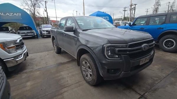 Ford Ranger 2.0 Xls Diesel 4x4 Dob. Cab. Mt 4p año 2025 Ford Ranger 2.0 Xls Diesel 4x4 Dob. Cab. Mt 4p año 2025