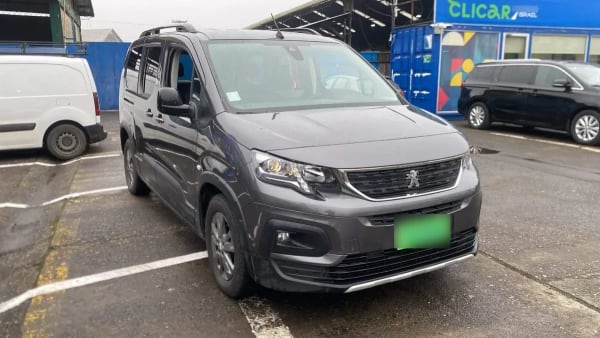 Peugeot Rifter 1.5 Allure Bluehdi Diesel 4x2 130hp Mt6 5p año 2023 Peugeot Rifter 1.5 Allure Bluehdi Diesel 4x2 130hp Mt6 5p año 2023