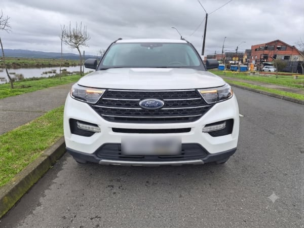 FORD EXPLORER 2.3 Ecoboost At año 2021 FORD EXPLORER 2.3 Ecoboost At año 2021
