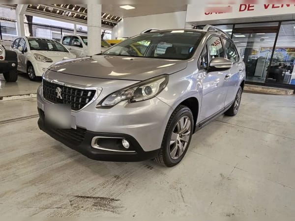 Peugeot 208 Peugeot 2008 Active Bluehdi 1.6 año 2019 Peugeot 208 Peugeot 2008 Active Bluehdi 1.6 año 2019