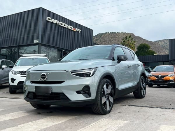 Volvo Ex40 P8 Awd año 2025