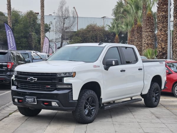 Chevrolet Silverado Silverado 5.3l Lt Tb At 4wd año 2022 Chevrolet Silverado Silverado 5.3l Lt Tb At 4wd año 2022