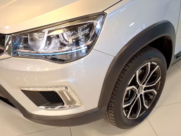 Chery Tiggo 2 1.5 Vvt L 4x2 Mt 5p Único Dueño año 2022 Chery Tiggo 2 1.5 Vvt L 4x2 Mt 5p Único Dueño año 2022
