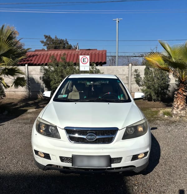 BYD S6 2.0 Gsi Mt año 2014 BYD S6 2.0 Gsi Mt año 2014