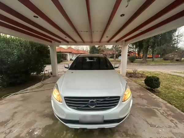Volvo Xc60 2.0 T5 Cross Country Kinetic At 4x4 año 2017