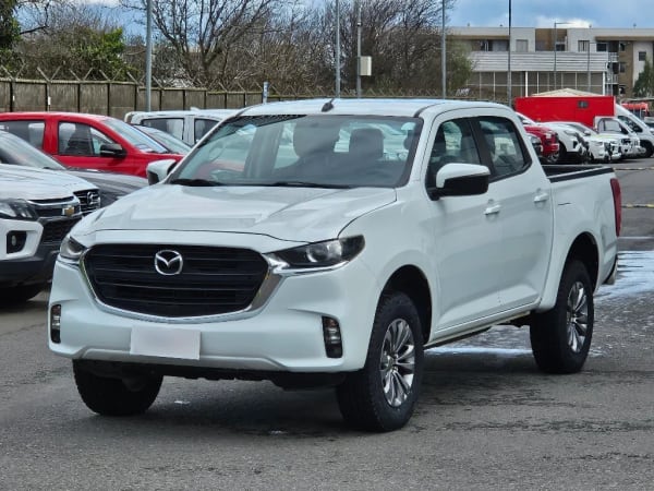 Mazda Bt-50 Bt 50 4wd 3.0 Aut año 2024 Mazda Bt-50 Bt 50 4wd 3.0 Aut año 2024