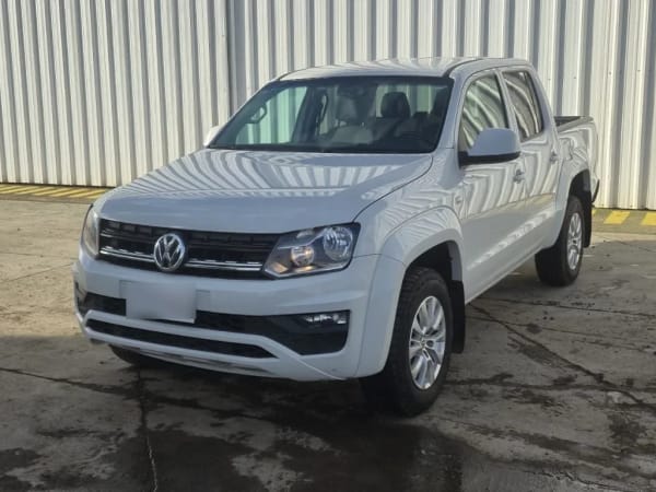 Volkswagen Amarok Dcab Tdi 4x4 Trendline 2.0 año 2023 Volkswagen Amarok Dcab Tdi 4x4 Trendline 2.0 año 2023