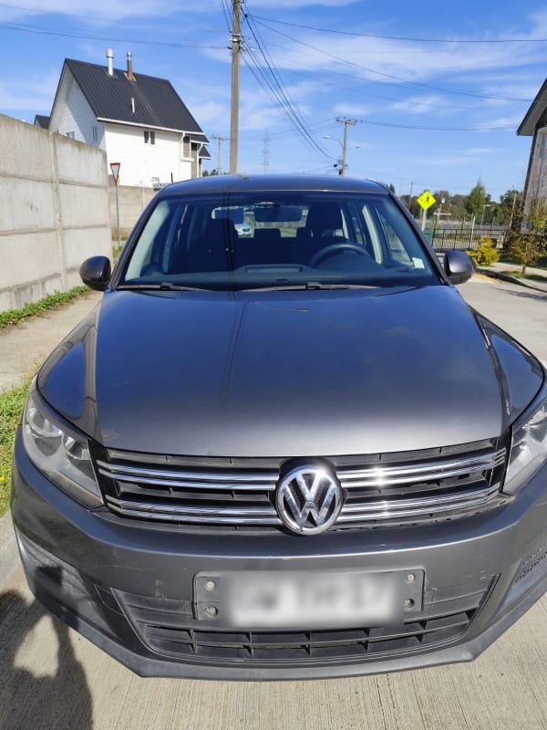 VOLKSWAGEN TIGUAN 1.4 Fl Comf. Tsi 4x2 Mt año 2015 VOLKSWAGEN TIGUAN 1.4 Fl Comf. Tsi 4x2 Mt año 2015