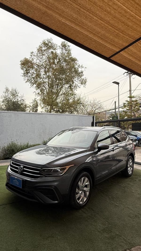Volkswagen Tiguan 1.4 Tsi Comfortline 4x2 150 Hp At 5p. año 2022 Volkswagen Tiguan 1.4 Tsi Comfortline 4x2 150 Hp At 5p. año 2022