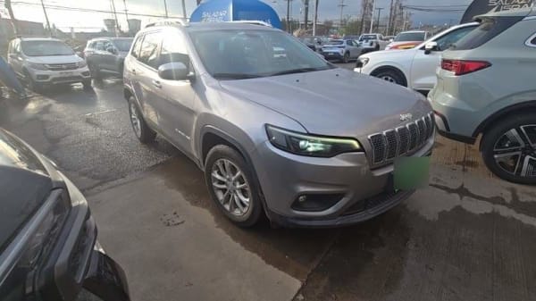 Jeep Cherokee 2.4 Longitude 4x2 At 5p año 2020