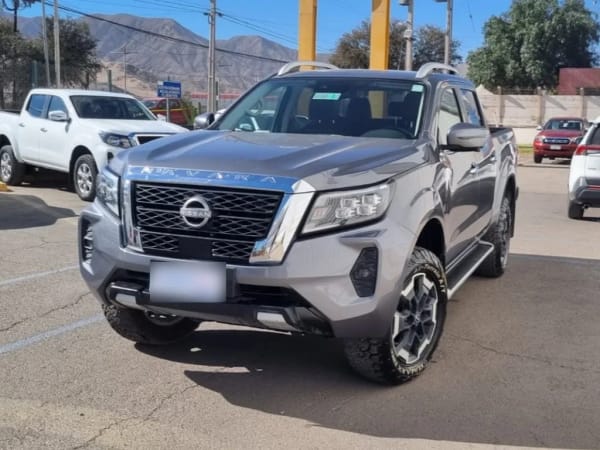 Nissan Navara Dc 4x4 2.3tdi Le año 2023 Nissan Navara Dc 4x4 2.3tdi Le año 2023