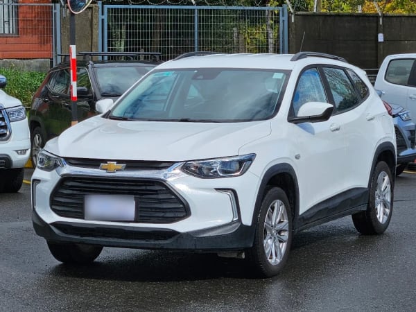 Chevrolet Tracker 1.2t Ltz R 4x2 At 5p año 2025