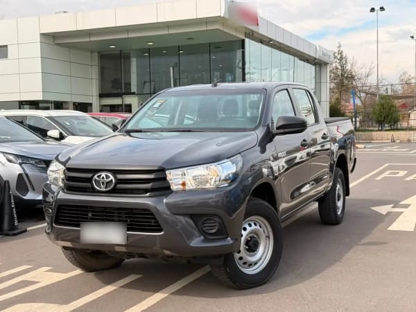 TOYOTA HILUX 2.4 Dx Mt Diesel año 2024
