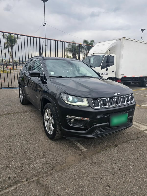 Jeep COMPASS 2.4 Longitude At año 2021