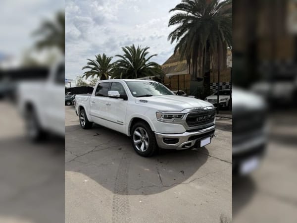 Dodge Ram 1500 5.7 Limited 4x4 At 4p año 2020 Dodge Ram 1500 5.7 Limited 4x4 At 4p año 2020