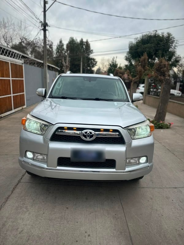 Toyota 4RUNNER 4.0 Limited At 4x2 año 2013 Toyota 4RUNNER 4.0 Limited At 4x2 año 2013