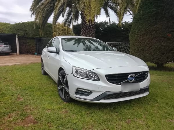 VOLVO S60 2.0 D4 Limited At Diesel año 2016 VOLVO S60 2.0 D4 Limited At Diesel año 2016