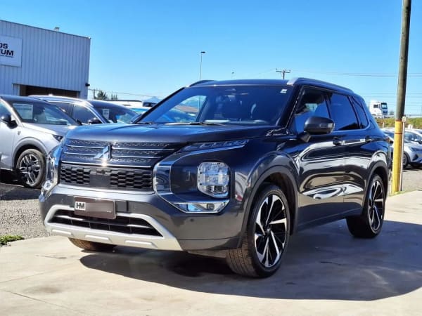 Mitsubishi Outlander 2.5 Gls Limited 4x4 At 5p año 2025