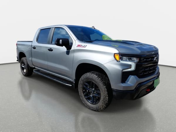 Chevrolet Silverado 5.3 Lt Trail Boss Z71 4x4 At 4p año 2024 Chevrolet Silverado 5.3 Lt Trail Boss Z71 4x4 At 4p año 2024