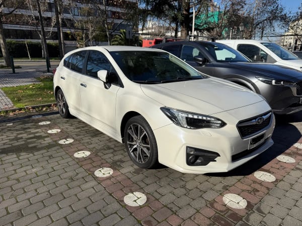 Subaru Impreza 2.0 Sport Dynamic At 4x4 año 2018