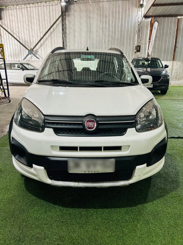 FIAT UNO 1.4 Sporting Mt año 2017 FIAT UNO 1.4 Sporting Mt año 2017