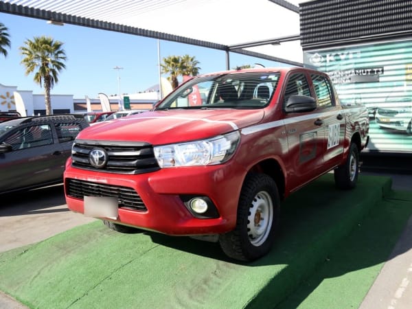 Toyota Hilux 2.4 Dx 4x2 Mt año 2022