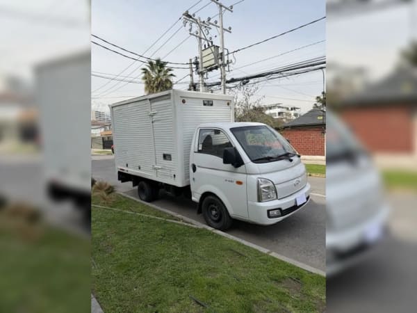 Hyundai Porter 2.5 Crdi Diesel Gls 4x2 Chassis 6mt 2p año 2024 Hyundai Porter 2.5 Crdi Diesel Gls 4x2 Chassis 6mt 2p año 2024