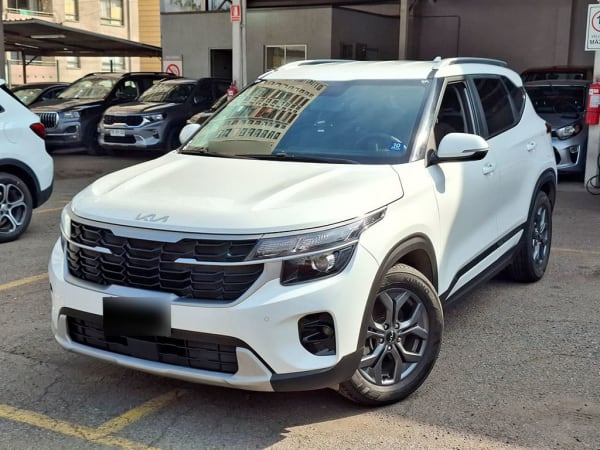 Kia Seltos Ex 1.5l 6mt año 2024 Kia Seltos Ex 1.5l 6mt año 2024