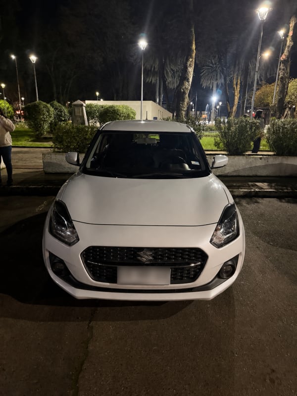 Suzuki Swift 1.2 Glx Plus At año 2023 Suzuki Swift 1.2 Glx Plus At año 2023