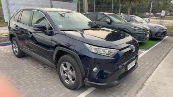 Toyota Rav 4 2.0 Le 4x2 Cvt At 5p año 2022 Toyota Rav 4 2.0 Le 4x2 Cvt At 5p año 2022