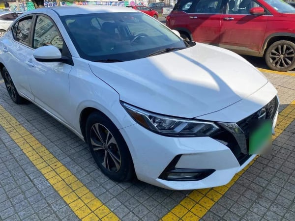 Nissan Sentra 2.0 Sense 4x2 Mt 4p año 2023