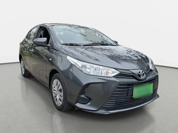 Toyota Yaris 1.5 Gli E 4x2 Mt 4p año 2022 Toyota Yaris 1.5 Gli E 4x2 Mt 4p año 2022