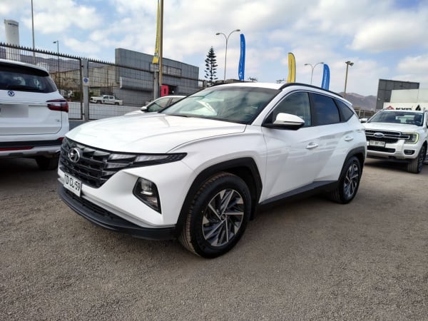 Hyundai Tucson Tucson 2.0 Gasolina 4x4 T/a año 2024