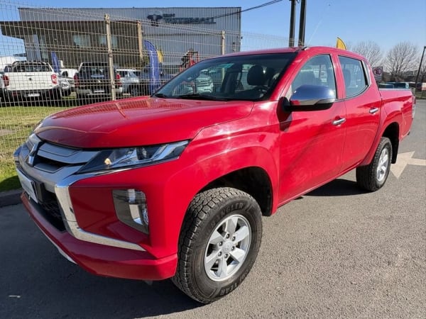 Mitsubishi L200 Katana Cr 4x2 año 2022