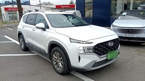 Hyundai Santa Fe 2.5 Plus Fl 2wd At 5p año 2023 Hyundai Santa Fe 2.5 Plus Fl 2wd At 5p año 2023