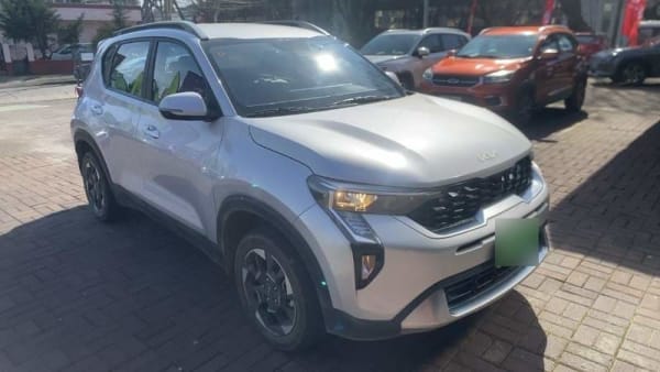 Kia Sonet 1.5 Ex 4x2 6mt 5p año 2025 Kia Sonet 1.5 Ex 4x2 6mt 5p año 2025