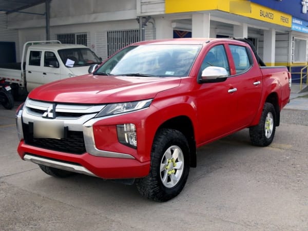 Mitsubishi L200 Katana Crt 4x4 2.4 año 2023
