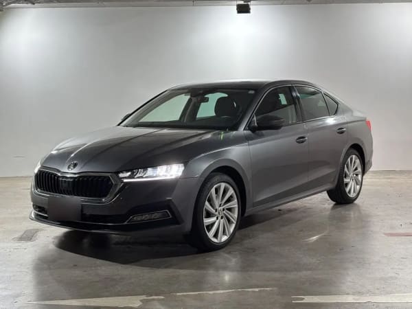 Skoda Octavia 1.4 Tsi Design At año 2024 Skoda Octavia 1.4 Tsi Design At año 2024