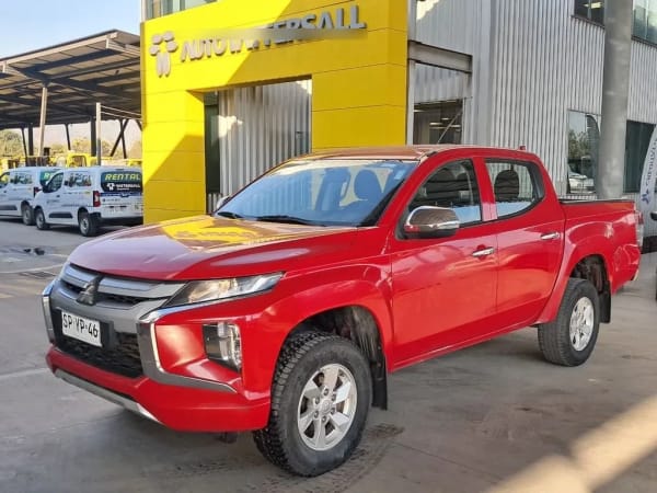 Mitsubishi L200 Katana Crt 4x4 Mt año 2023