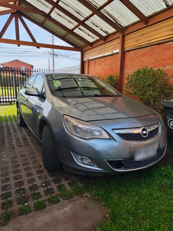 OPEL ASTRA 1.6 Iii Cosmo Hb5d At año 2013
