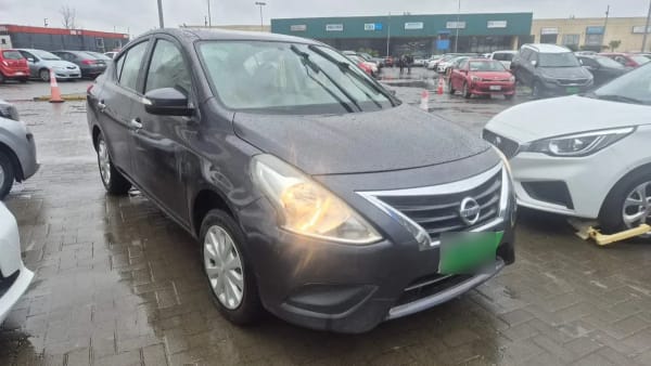 Nissan Versa 1.6 Sense 4x2 Mt 4p año 2019