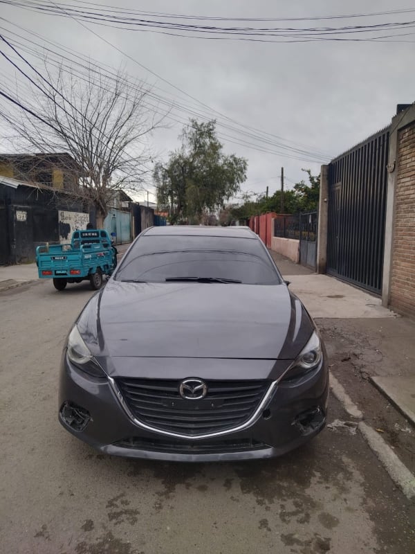 Mazda Mazda3 2.0 Sedan V Sr At año 2016