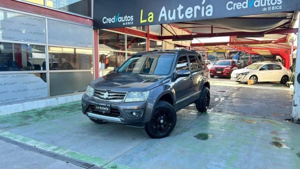 Suzuki Grand Nomade Glx Ltd 2.4 Aut año 2017 Suzuki Grand Nomade Glx Ltd 2.4 Aut año 2017