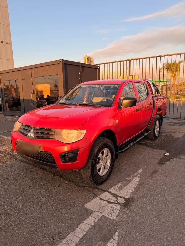 MITSUBISHI L200 Otra año 2013 MITSUBISHI L200 Otra año 2013