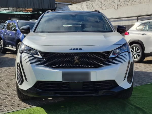 PEUGEOT 3008 1.6 Gt Black Pack Puretech Eat8 At año 2025